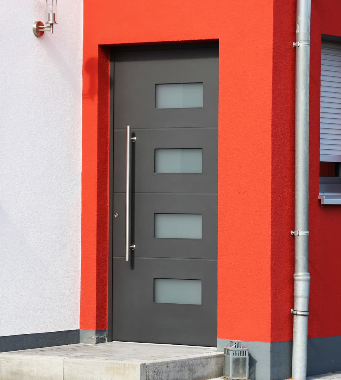 Paneles de aluminio para puertas en Dumbría